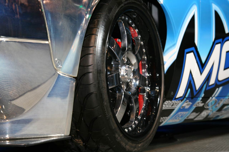 Illustration for article titled 2009 Mopar Drift Dodge Challenger Slides Into SEMA